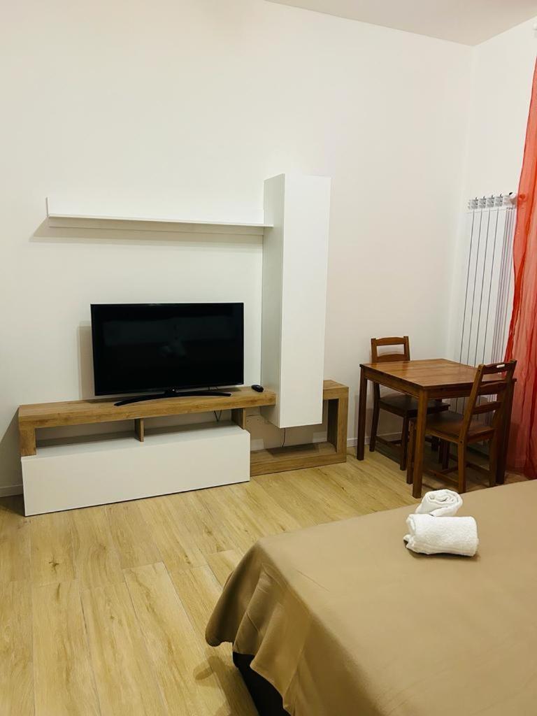 Easy Room Italy Rogoredo Милано Екстериор снимка