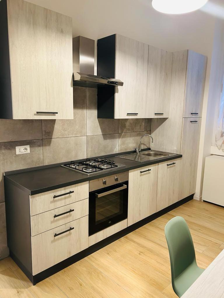 Easy Room Italy Rogoredo Милано Екстериор снимка